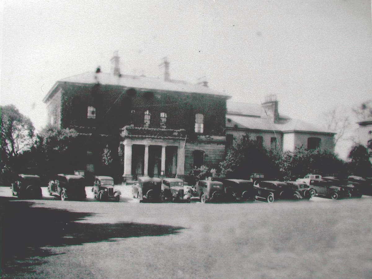 Clubhouse Old